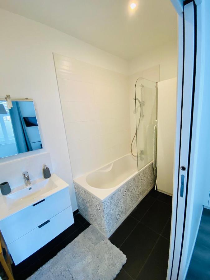 65 M2 Rue Piétonne De * Lille